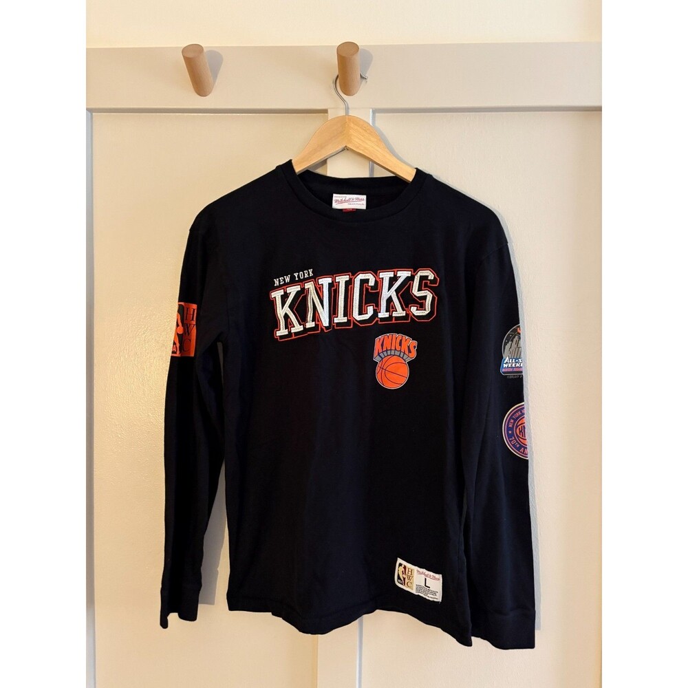 New York Knicks Mitchell & Ness Embroidered Youth 14/16 Large Long Sleeve Shirt